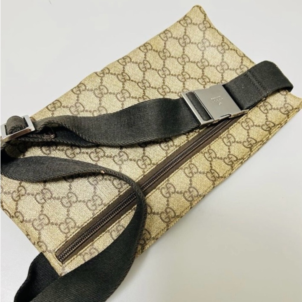 Gucci Beige and Dark Brown Belt Bag - Picture 5 of 10